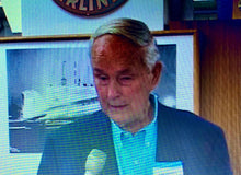 Load image into Gallery viewer, Norm Midthun, a pilot who flew the Orient route in the late 1940s, tells stories and introduces other guests.